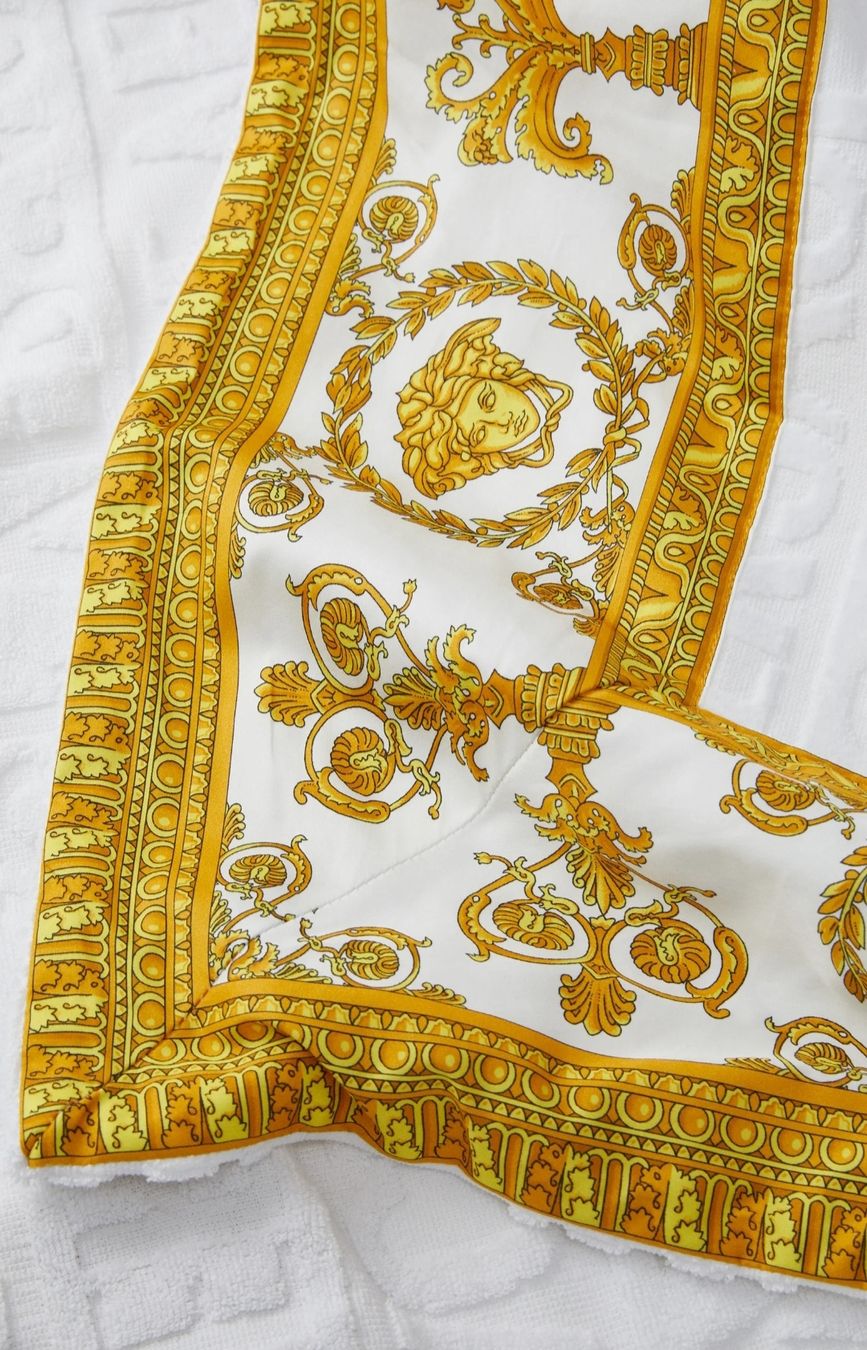 Coperte: Gianni Versace Decke  – Nuovo (secondo la descrizione) da Fruthwilen venduto da Mostro-Medusa 2