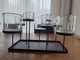 Kerzenständer mit 9 Gläsern aus massivem Glas und Metall