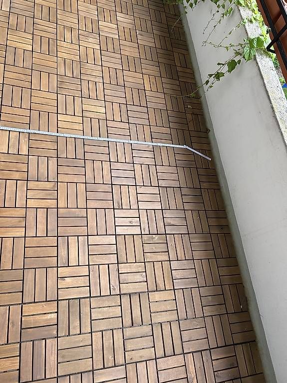 Rivestimenti per pavimenti: Ikea Runnen Balkonboden Holz – Usato da Basel venduto da fab_8wmr