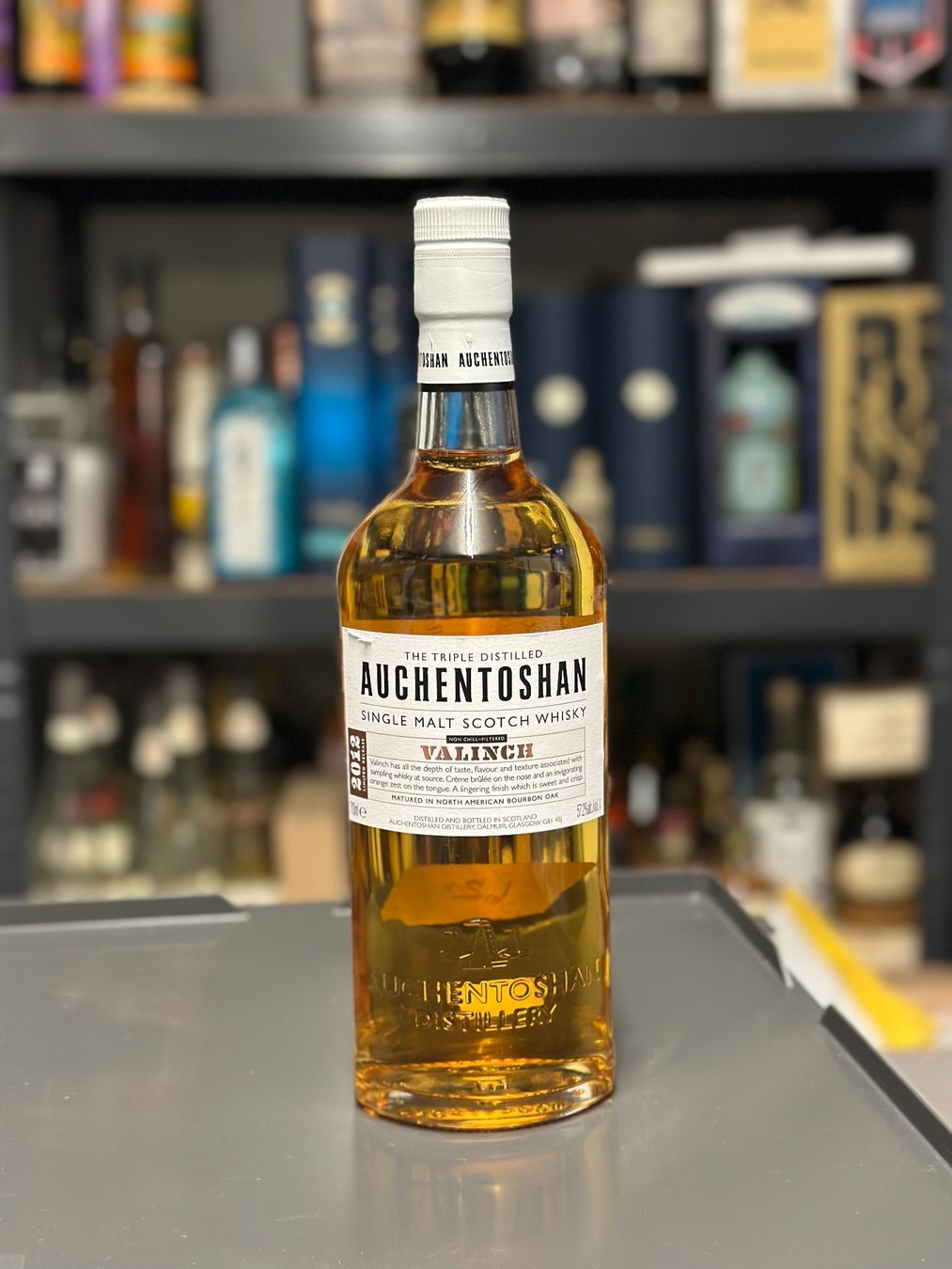 Bevande alcoliche: Auchentoshan Valinch 2012 – Nuovo e nell'imballaggio originale da Oberwil-Lieli venduto da Marivos