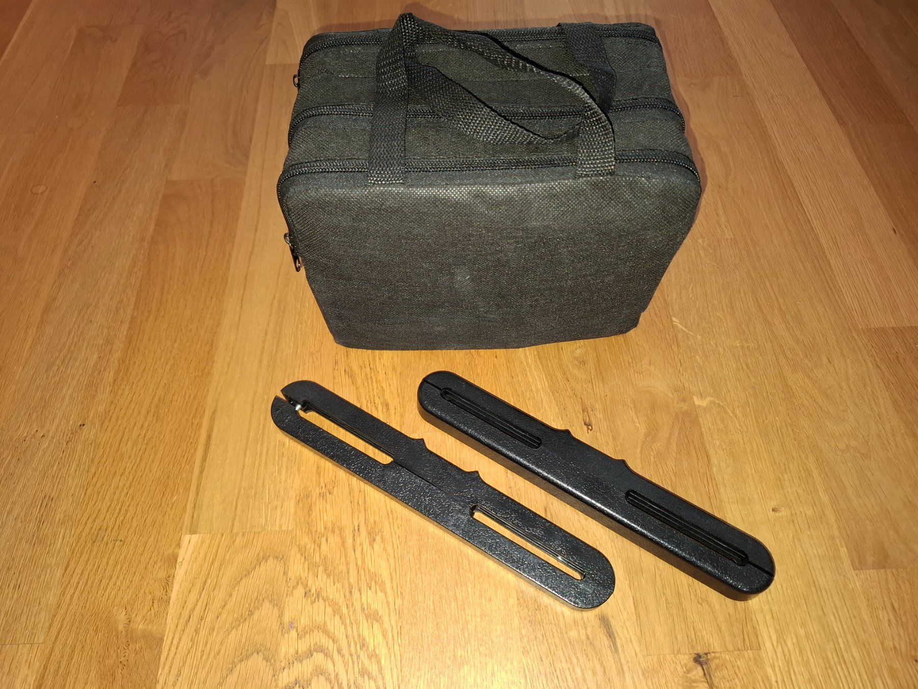 Durabase Tragbarer Mediaplayer: Auto DVD-Player Durabase 2 Stk. im Set – Gebraucht aus Pfaffnau von cristinamichel 4