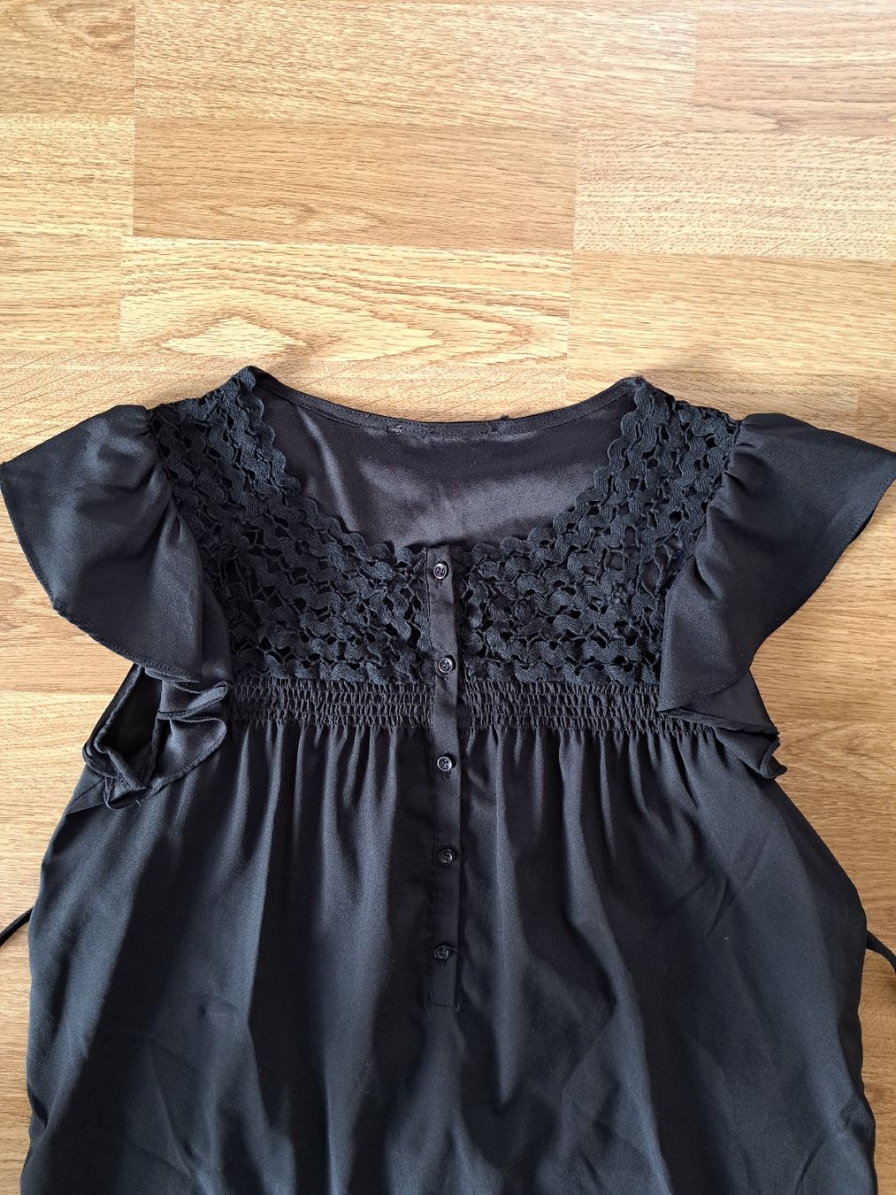 Vestiti: Schwarzes Kleid Grösse S neuwertig – Nuovo (secondo la descrizione) da Jona venduto da cel_s8jx 1