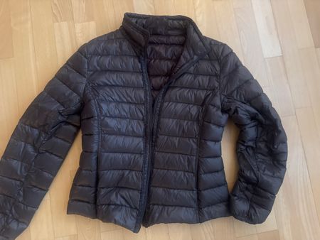 Dunkelbraune Übergangsjacke, ideal für Herbst