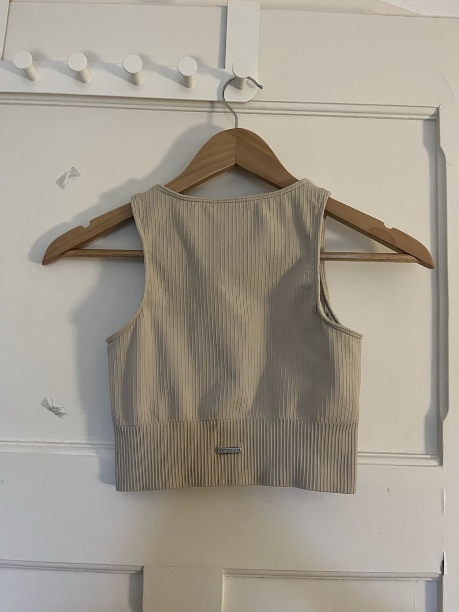 Tops: Sport Top – Neu (gemäss Beschreibung) aus Bern von Nena4 1