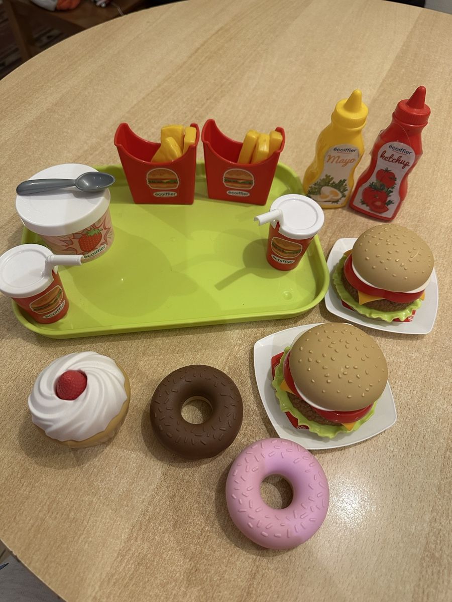Jouets: Set de fast food 100% chef – D'occasion à Le Brassus par lionete02 1