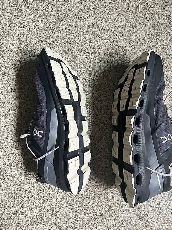 On Scarpe da uomo: On Laufschuhe Gr 44 – Usato da Luzern venduto da Joeggnar
