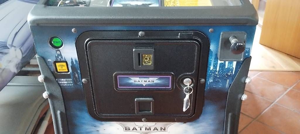 Flipper: Batman Dark Night Flipper – Usato da Founex venduto da JEdwards 3