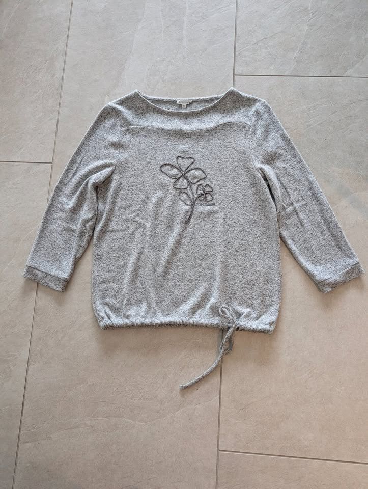 Maglioni & Felpe: Tom Tailor Winterpullover Damen hellgrau. – Usato da Untersiggenthal venduto da Skala