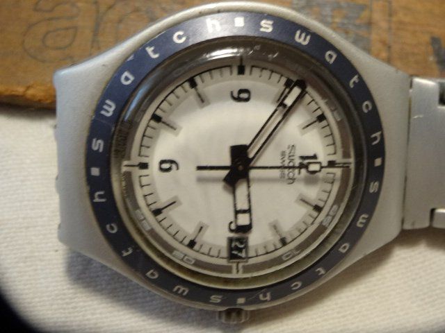 S-WATCH HERREN UHR,QUARTZ.SWISS MADE.DATE.LÄÜFT 9