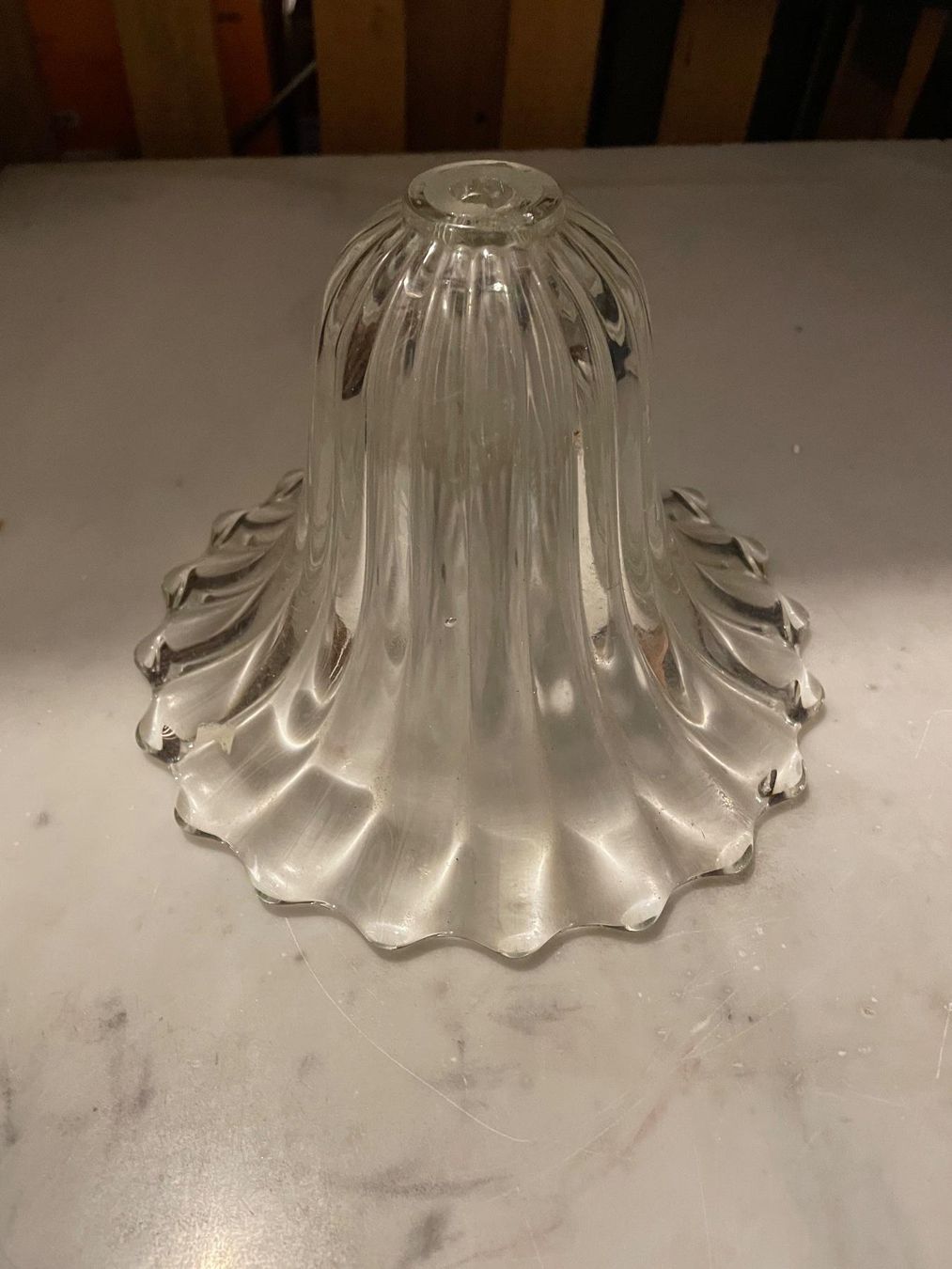 Lampade: antiker Glaslampenschirm – Usato da Regensberg venduto da Qanussa