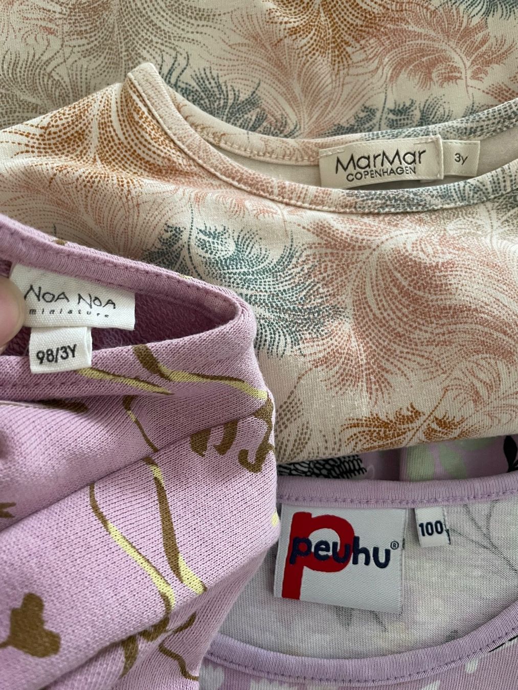Ensembles coordonnés: Kleider gr.98 – D'occasion à Winkel par jen_5wrx 2