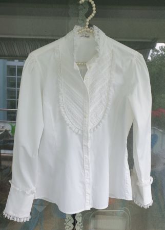 Bluse VAN LAACK,neuwertig,Gr.38,120 Fr.