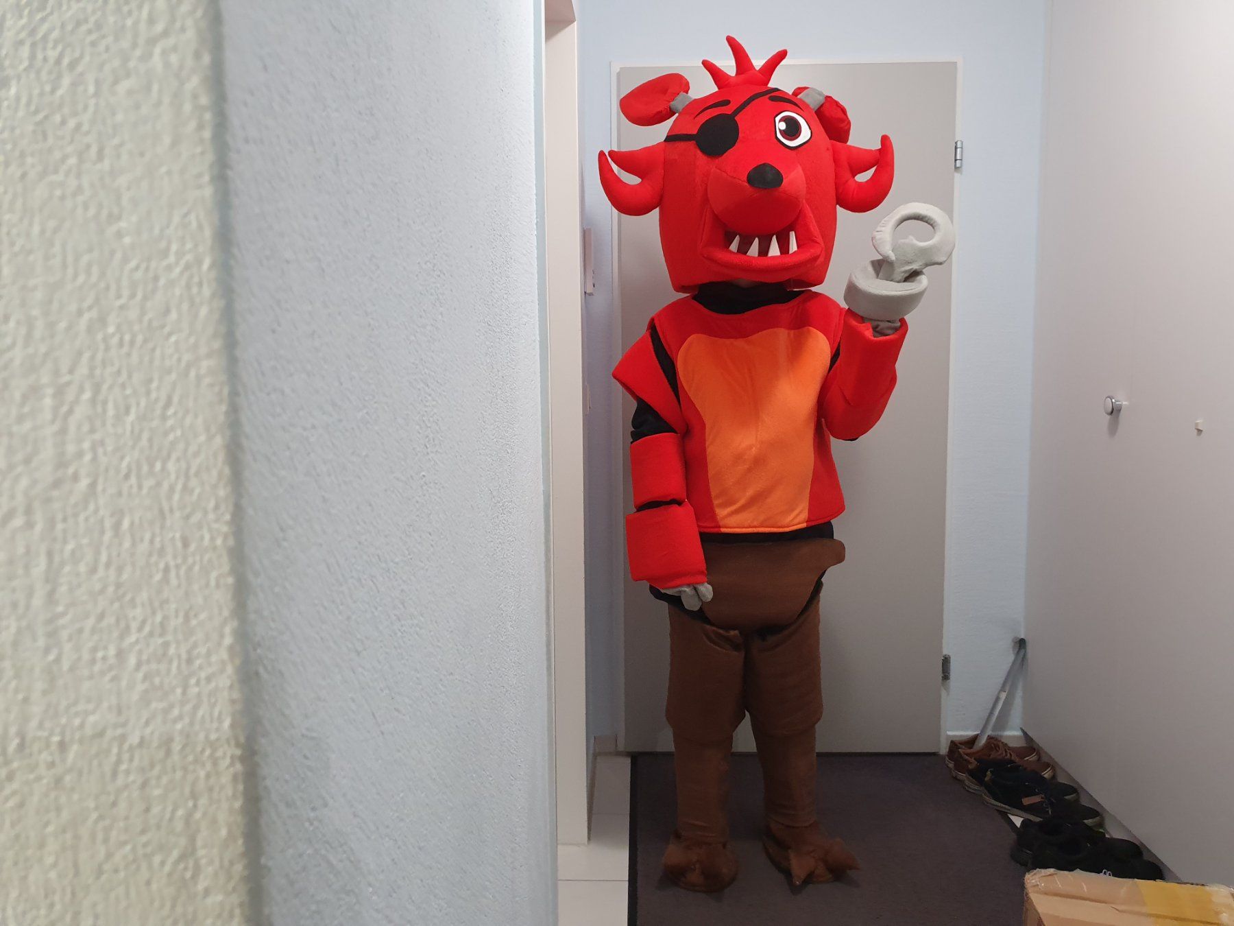 Costumi: FOXY Five-Nights-At- Freddy´s Kostüm – Usato da Chur venduto da Mikymiki 1