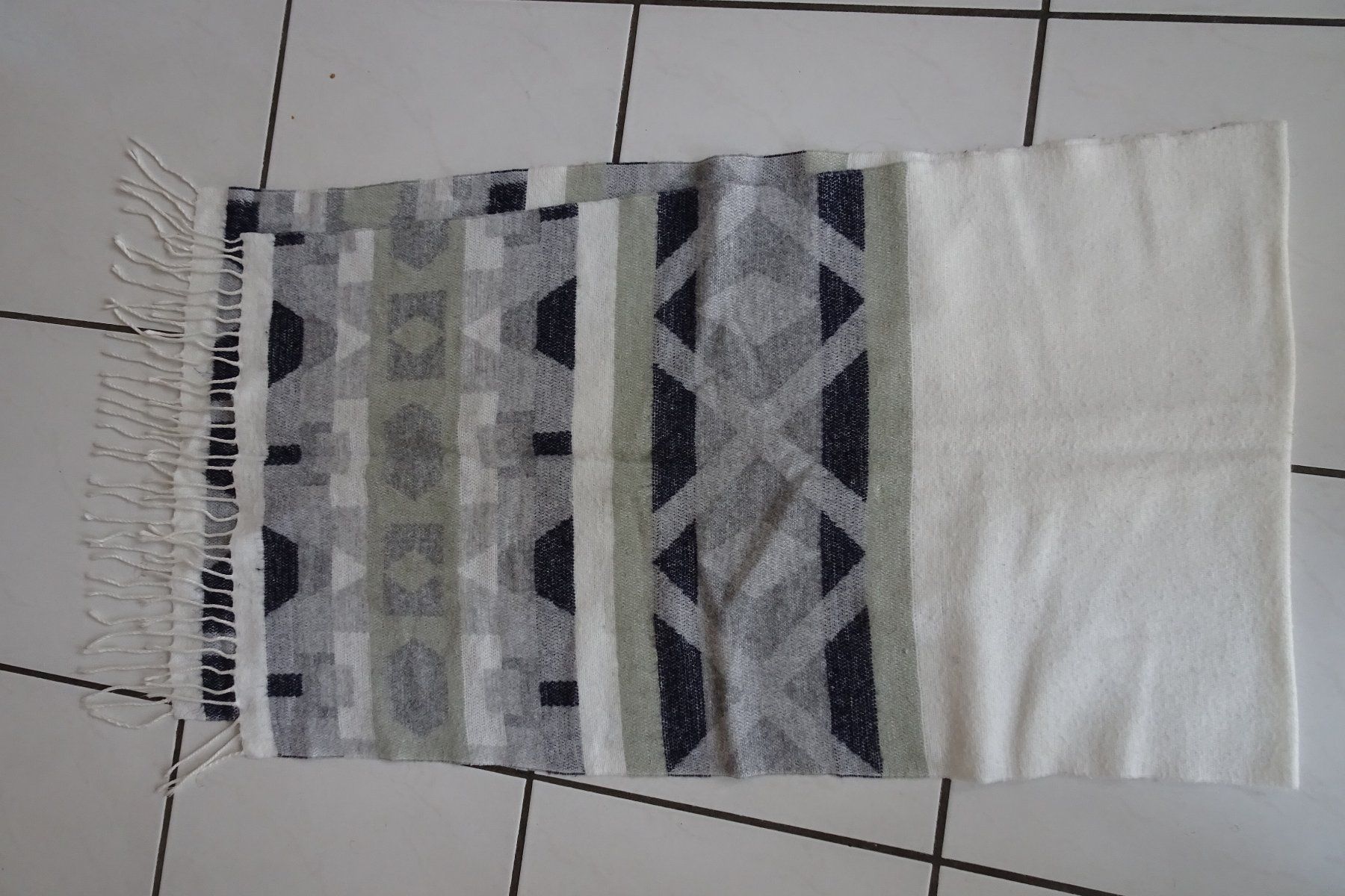 Foulard & Sciarpe: langer, warmer Schal, Winterschal – Usato da Strengelbach venduto da schmetterling20