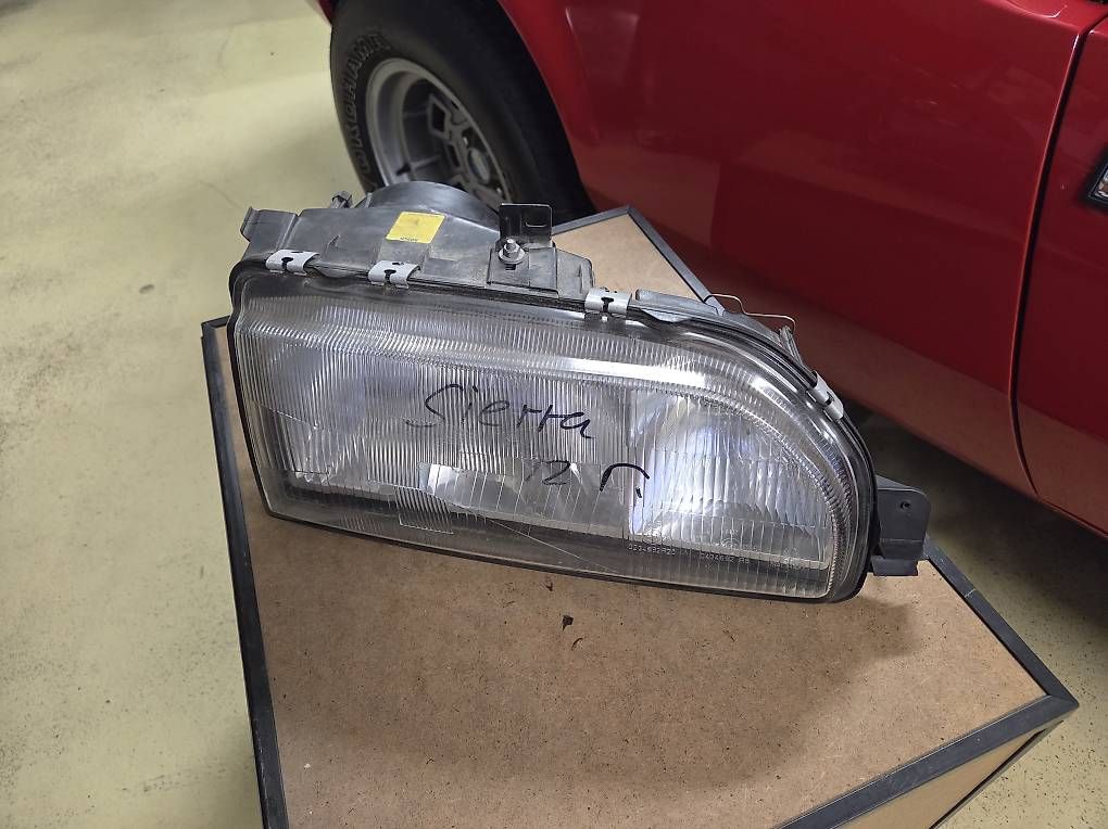 Fari: Scheinwerfer Ford Sierra  – Usato da Matzingen venduto da AMY-007 3