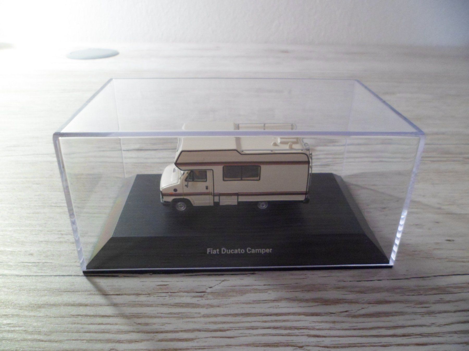 Fiat Modellini d'auto: Fiat Ducato Camper 12 x 7 x 6 cm – Usato da Basadingen venduto da seeyouinhell72 1