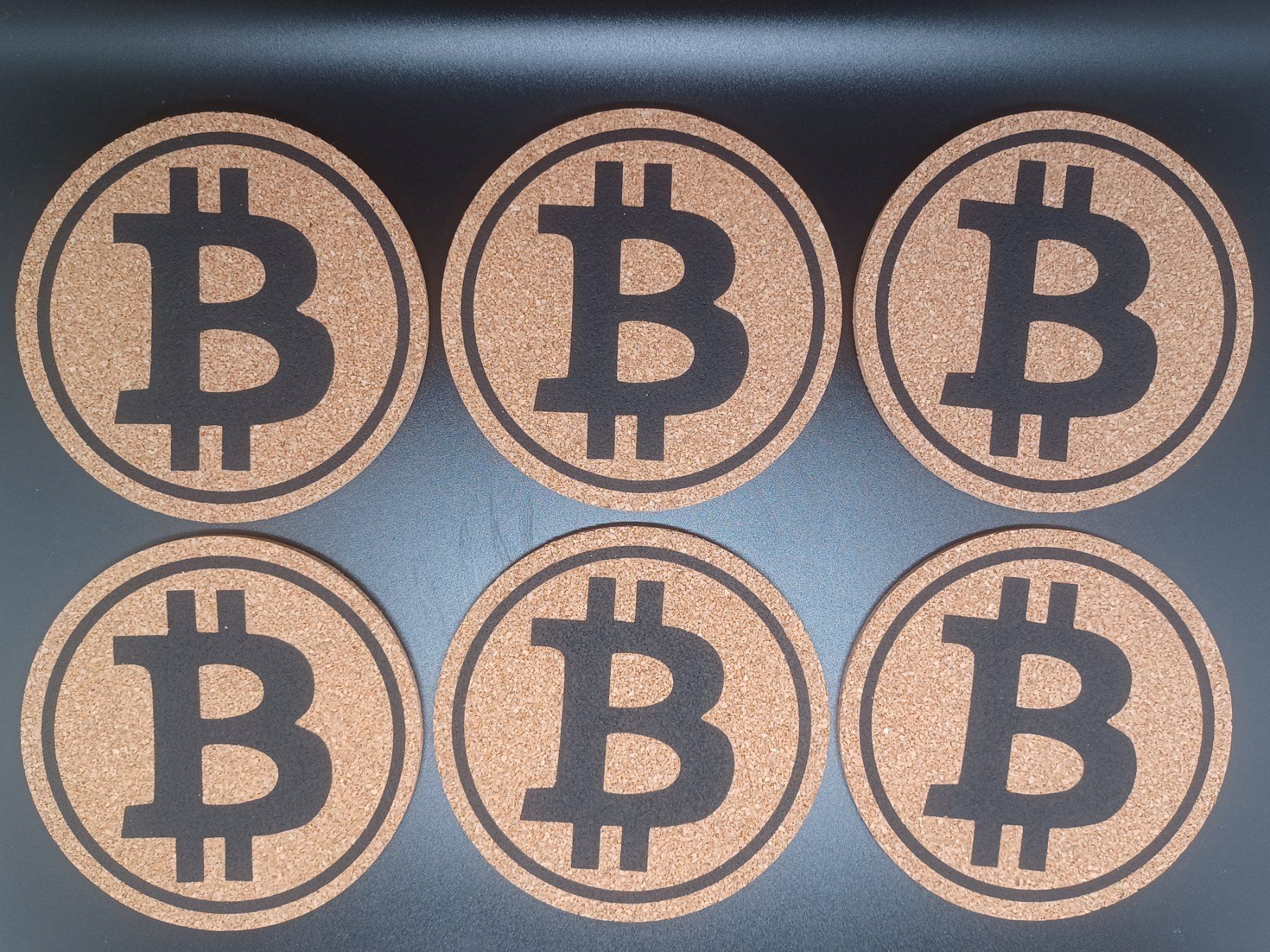 Sottobicchieri: Untersetzer "Bitcoin / BTC" Kork 9cm – Nuovo e nell'imballaggio originale da Turbenthal venduto da enjak