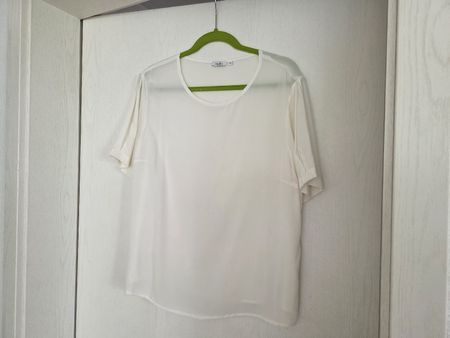 Nulu Seidenbluse, Gr. 40, crème, leicht transparent, wie neu