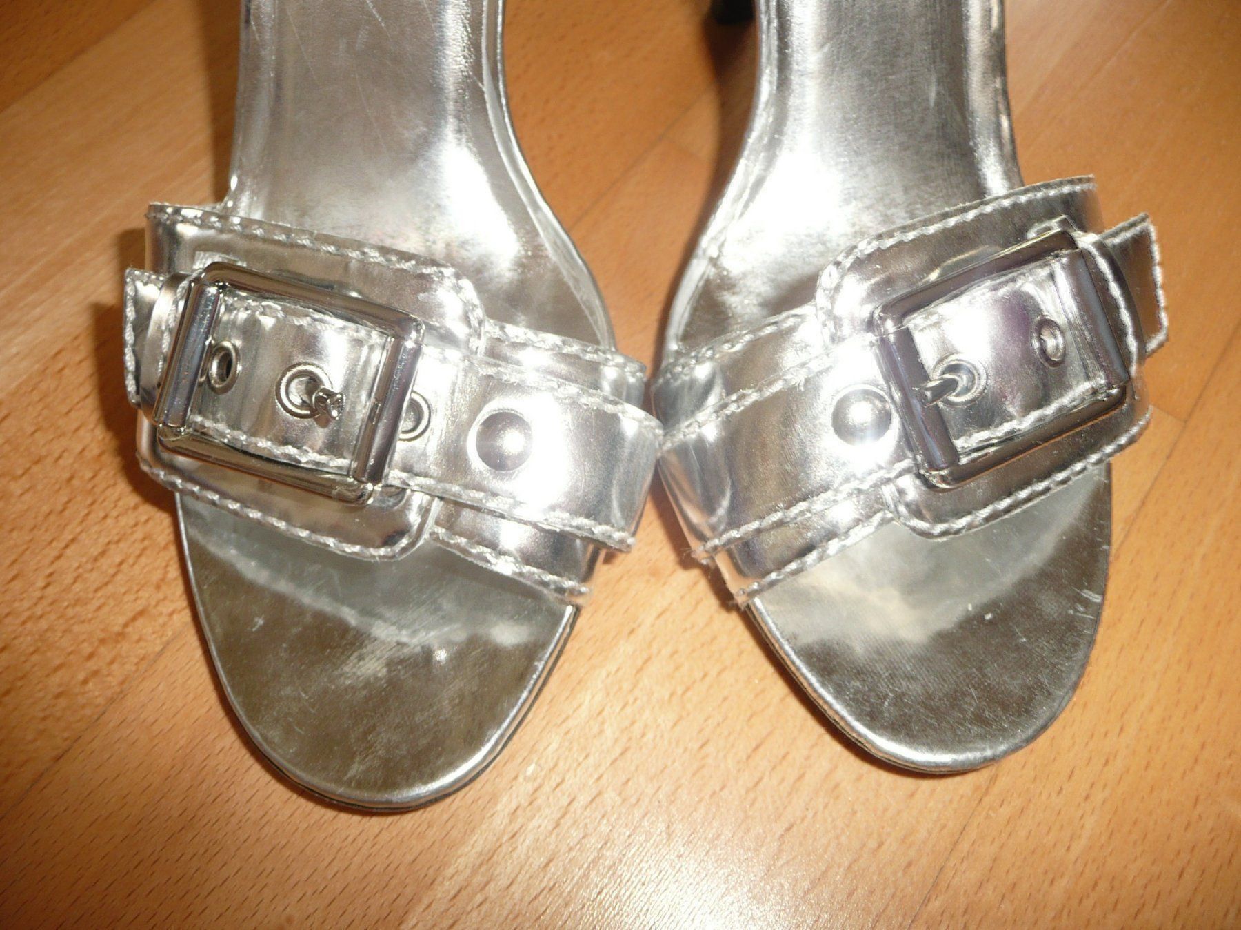 Damenschuhe: Neue silberne offene High Heels Grösse 36 – Neu (gemäss Beschreibung) aus Winkel von Flyhy2020 3