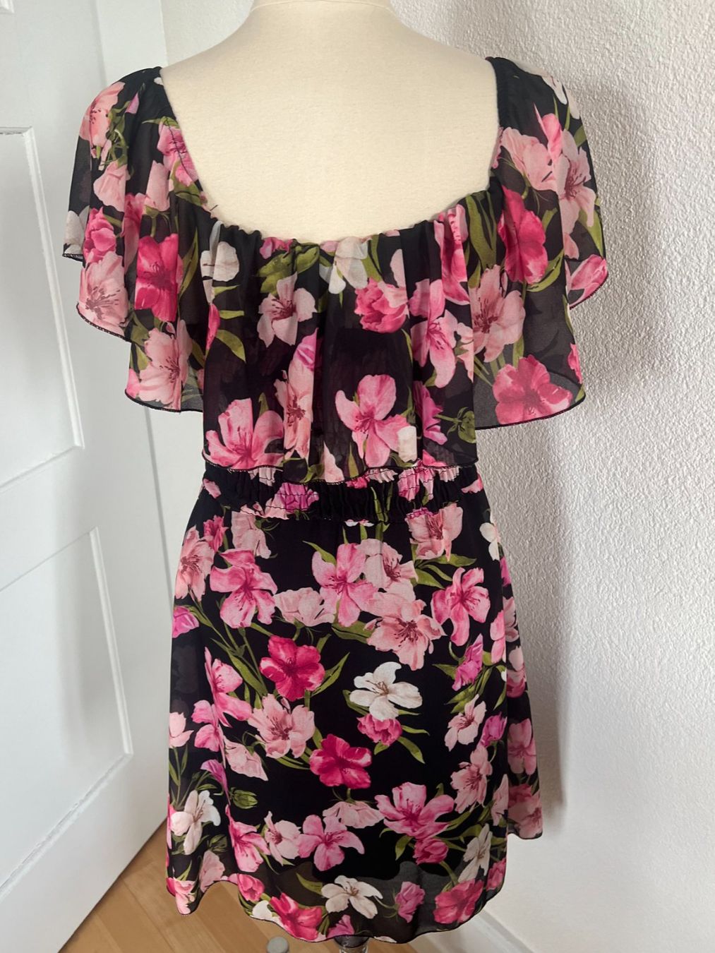 Kleider: Damen Kleid in ca. Gr. 36/38 elastisch – Gebraucht aus Worb von farben20zauber 2