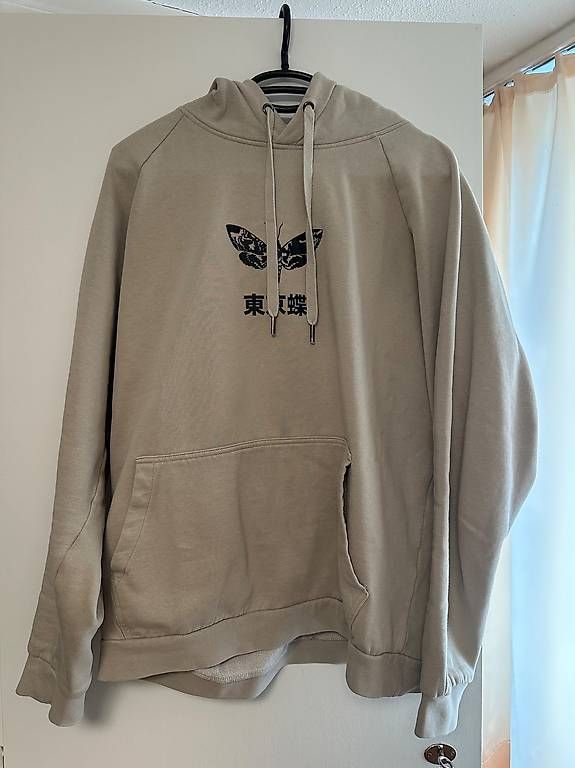 Pullover & Sweatshirts: Kapuzen-Pullover M - YOURTURN Schmetterling  – Gebraucht aus Wald AR von vto_pp65