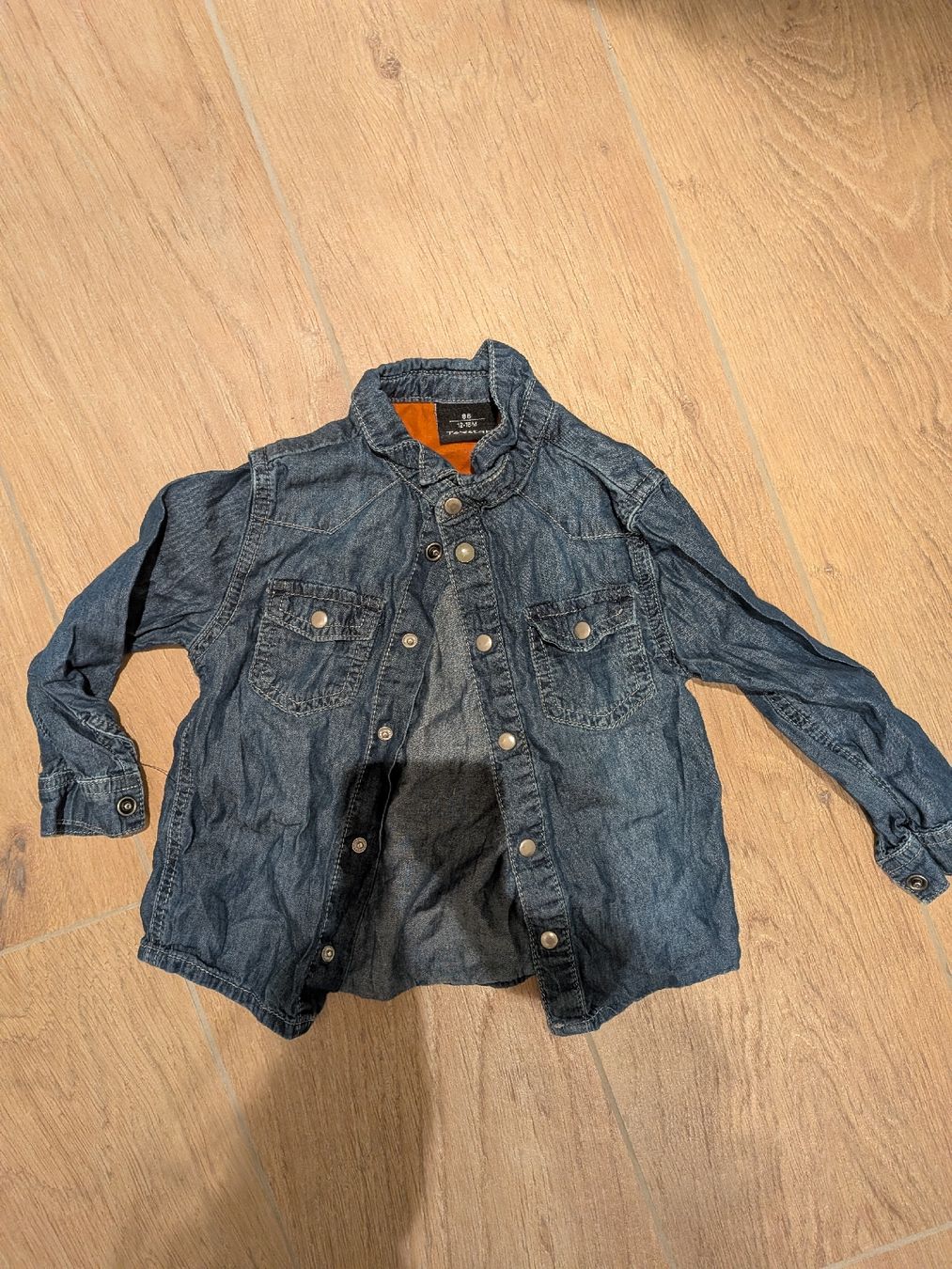 Camicie, T-shirt & Polo: Jeanshemd Grösse 86 – Usato da Eschenbach SG venduto da SanFranciscoCalifornia