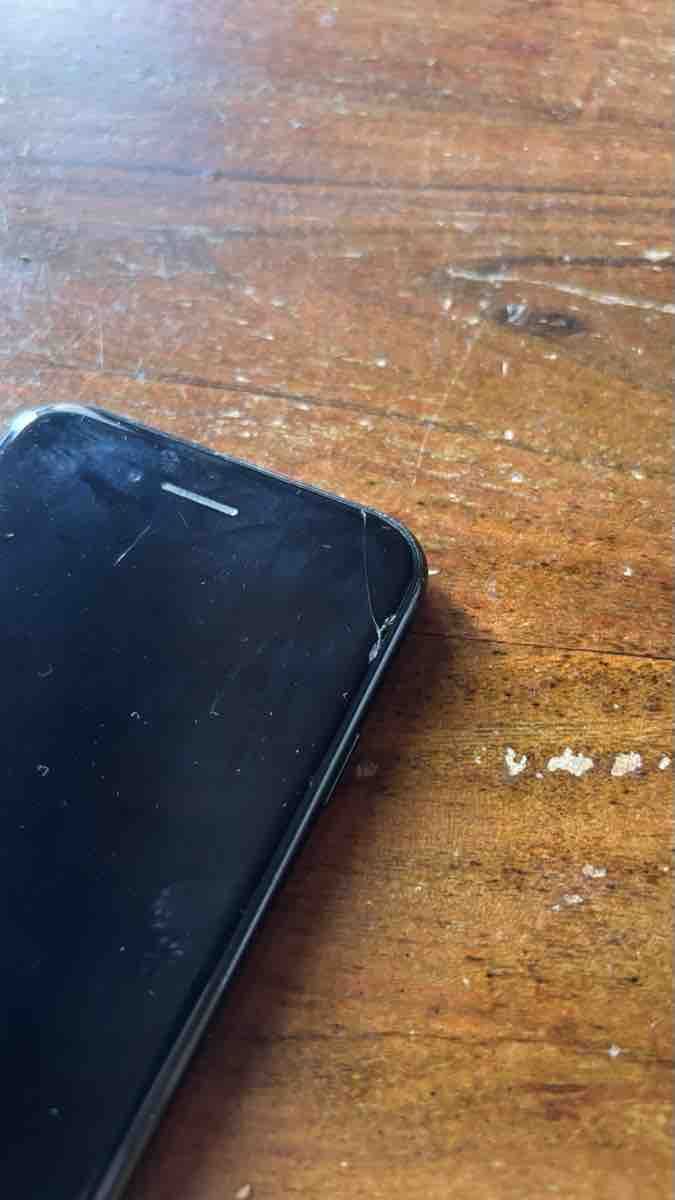 Apple Handys / Smartphones: Apple iPhone 7 schwarz. Homebutton defekt – Gebraucht aus Inden von Delocepe 1