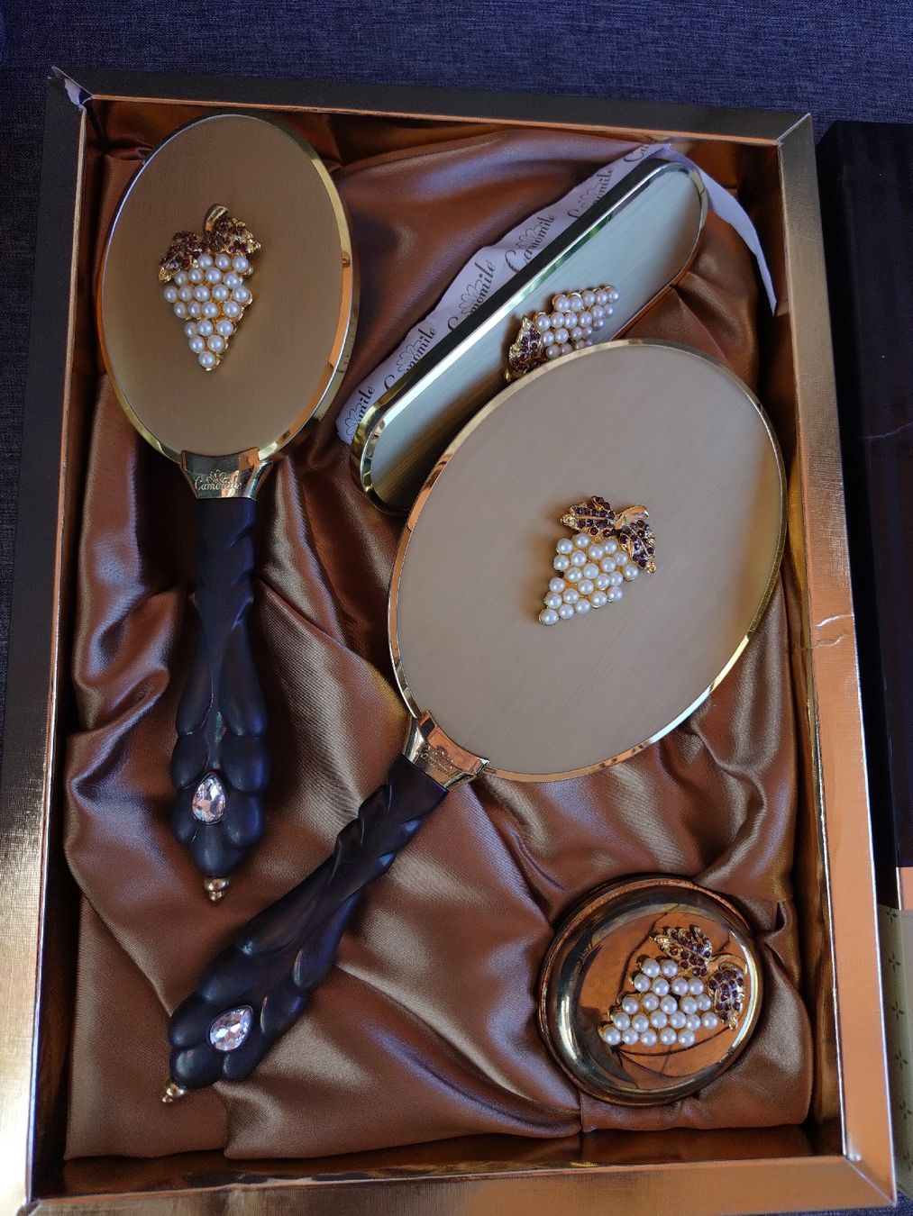 Sonstige Haarpflege: Haarbürsten Set Camomile Edition  – Neu (gemäss Beschreibung) aus Goldach von Fuchour 2