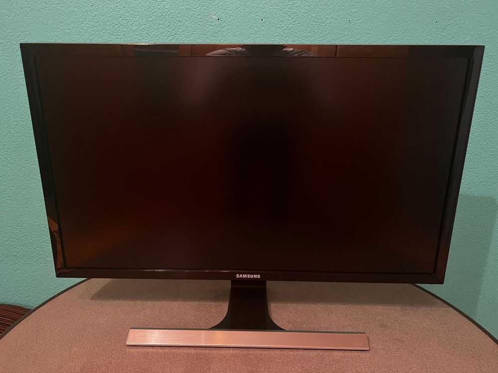 Samsung U28E590D 28 Zoll UHD Monitor Kaufen auf Ricardo