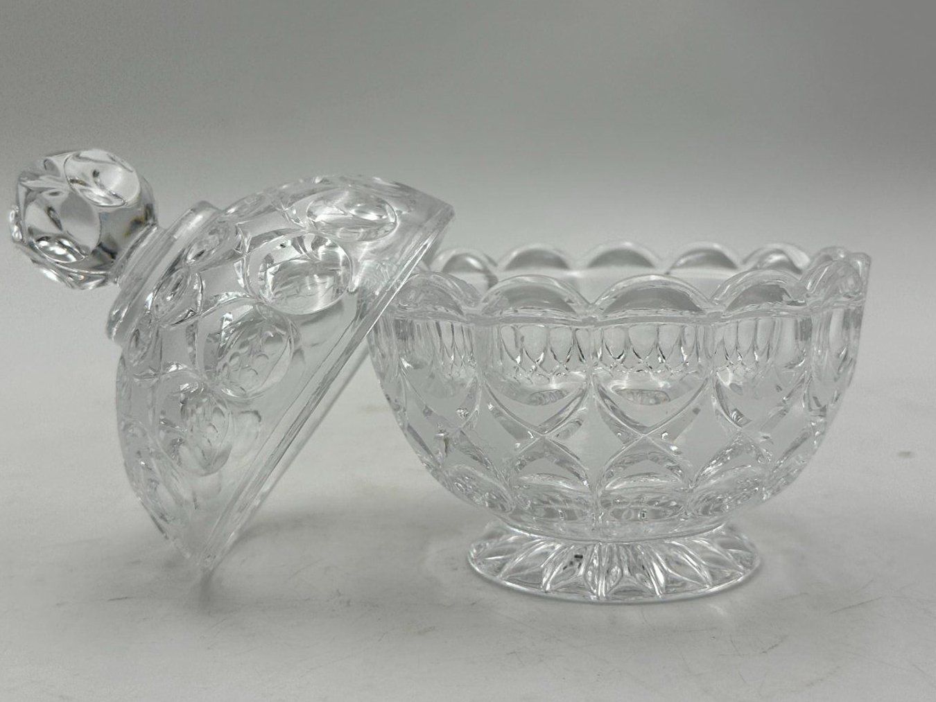 Zuccheriere: Kristallglas mit Deckel, Zuckerdose, Bonbonniere – Usato da Luzern venduto da Lager6640 2
