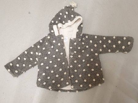 Süsse Jacke von Zara, Gr. 104 grau/weiss