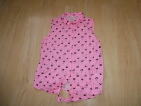 Bluse ärmellos rosa Palmenmuster Grösse 170/176 neuwertig