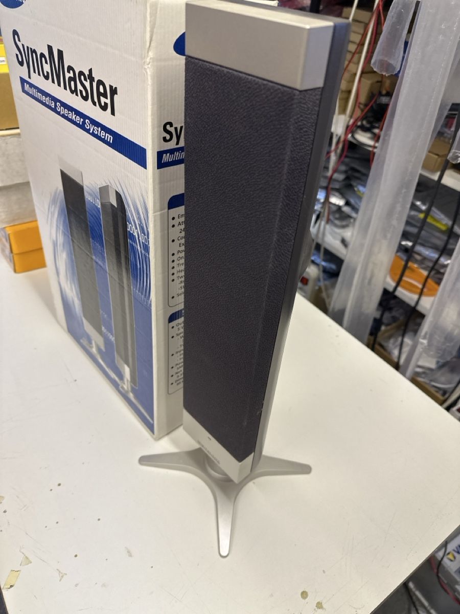 Samsung Casse acustiche: 'Haut-parleurs Samsung SyncMaster - Impeccable! – Nuovo (secondo la descrizione) da Onex venduto da KB5149 1