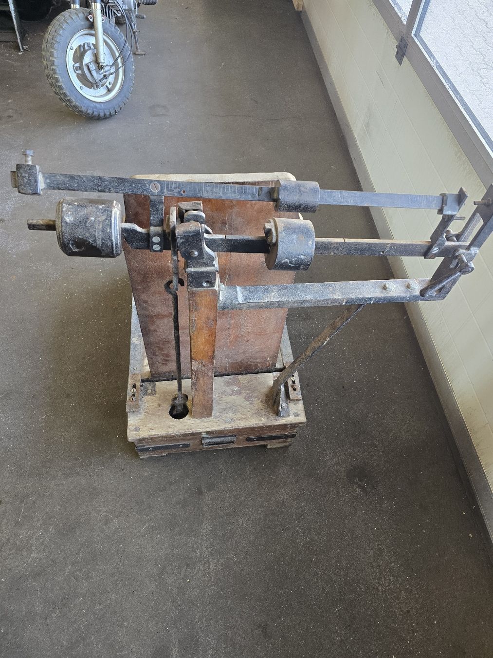 Bilance e pesi: Antike Sackwaage 200 kg. – Usato da Laufenburg venduto da Ttgar 1