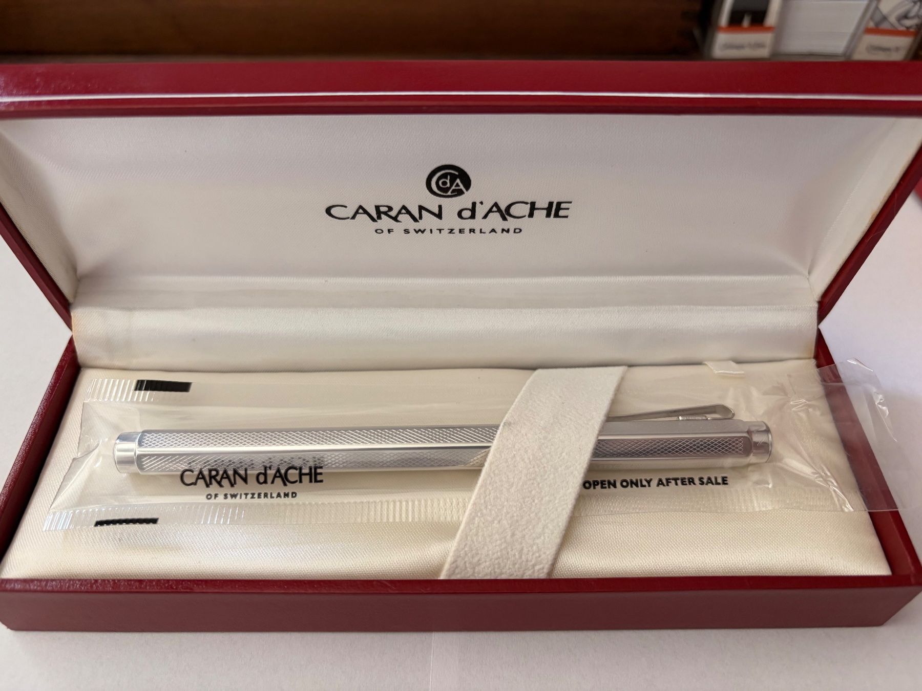 Welt der Tiere: Plume Caran D'Ache Ecridor new in box – Neu und originalverpackt aus Genève von xlaurentx 1