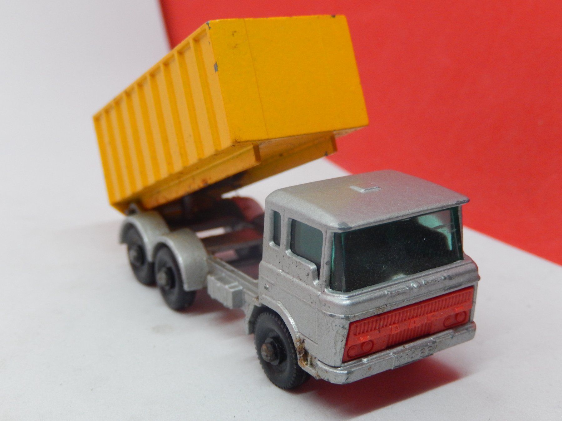 Matchbox Modellini d'auto: Matchbox - Tipper Container DAF No 47  %% Ausverkauf %% – Usato da Reiden venduto da mondial2 1