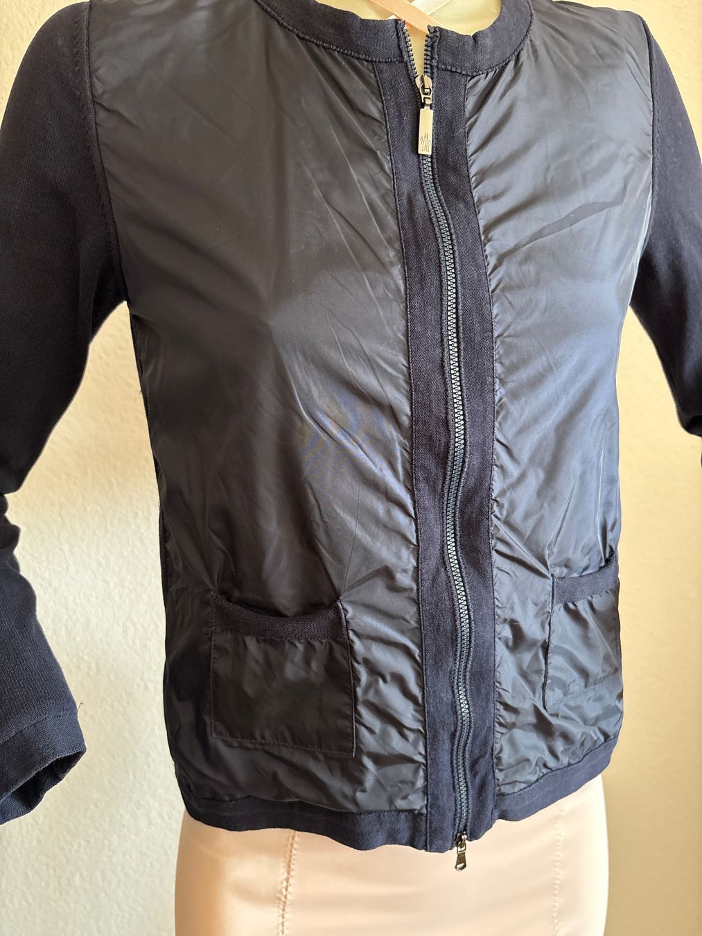 Moncler Jacken: Moncler Jacke grS – Gebraucht aus Niederbipp von blu_jw7r 1