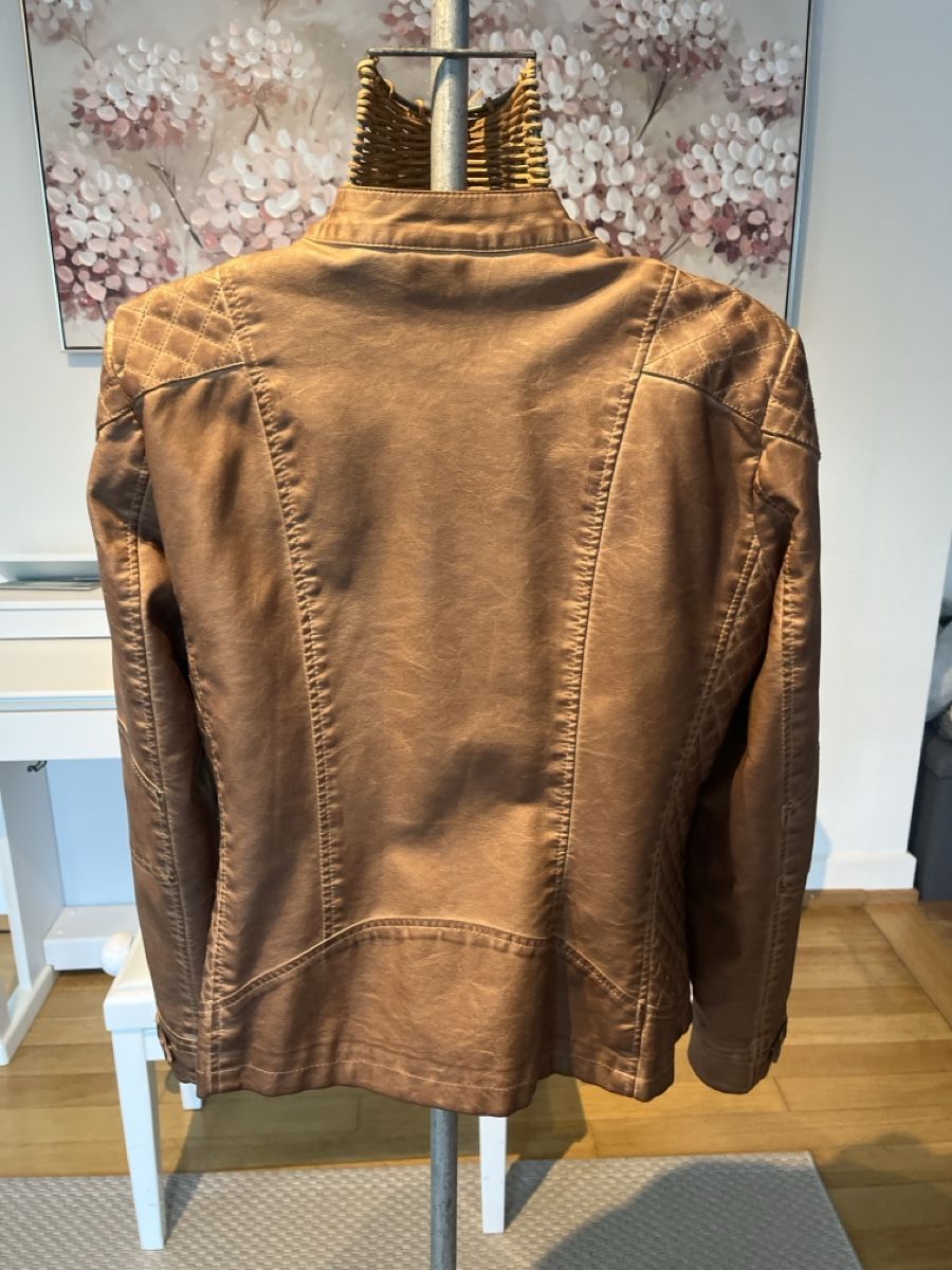 Vestes: Kunstlederjacke, braun, gesteppte Details, S/M – D'occasion à Solothurn par Bobesch08 4