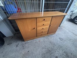 Sideboard aus Holz mit Schubladen und Türen gebraucht