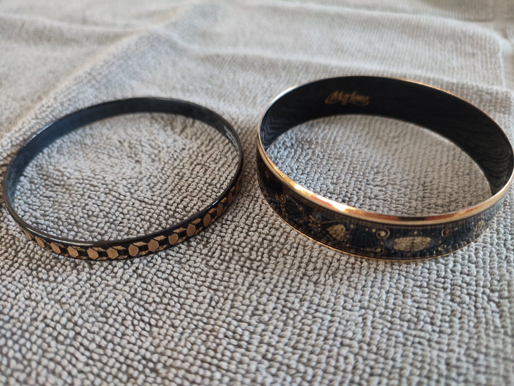 Bracciali & Braccialetti: 2 elegante Emailarmreife – Usato da Winterthur venduto da Priscatg 1