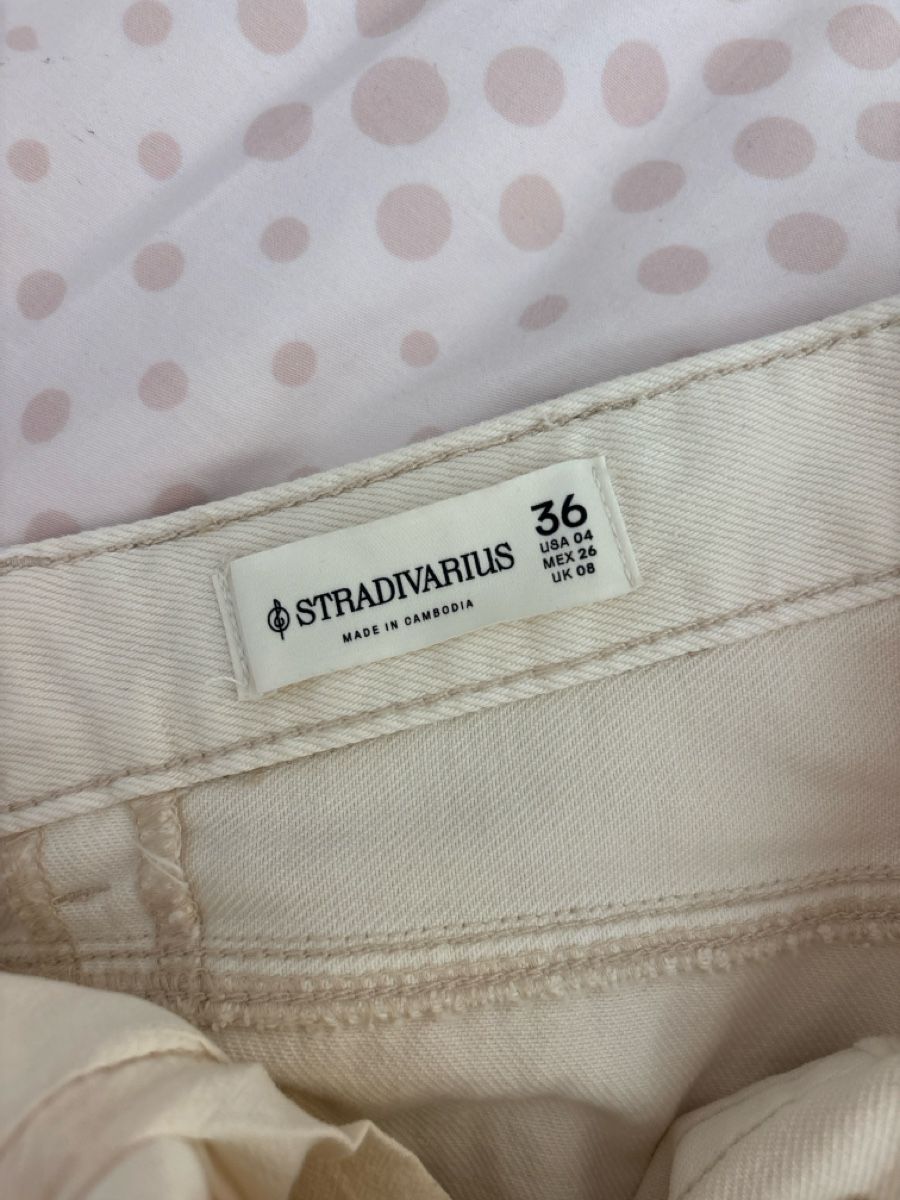 Stradivarius Pantaloni: Stradivarius Jeans beige – Nuovo (secondo la descrizione) da Stadel venduto da salomeesoler 2