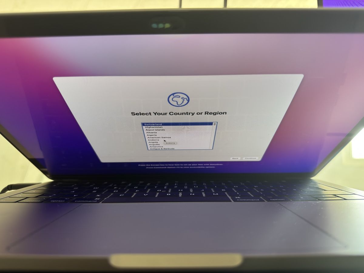 Apple Notebooks: Macbook Pro 2017 – Defekt aus Hausen am Albis von timbra90 4