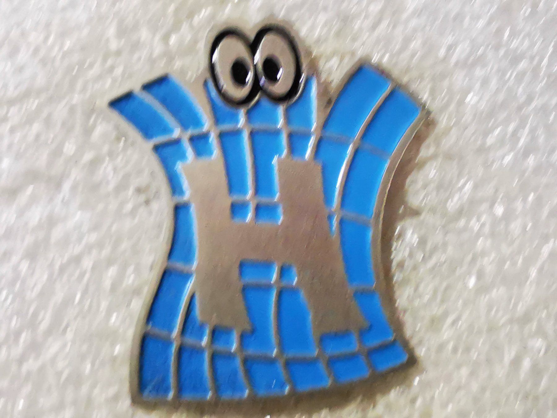 Placchette & Badge: Ansteckpin 196: – Usato da Oppligen venduto da Pin-Fall-Shop