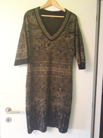 Robe marque IVKO