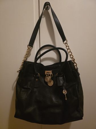 Neuwertige Micheal Kors Hamilton Handtasche