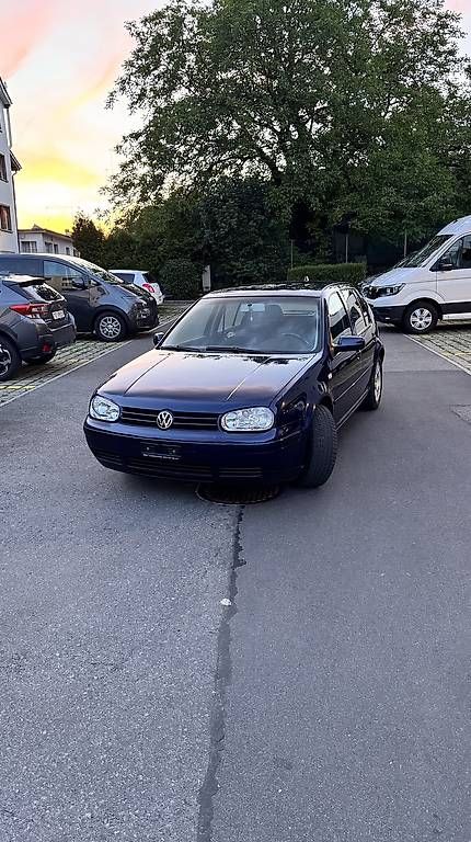 VW Automobili: Golf 4 1.6 16V – Usato da Seewen SZ venduto da naz_5bbk