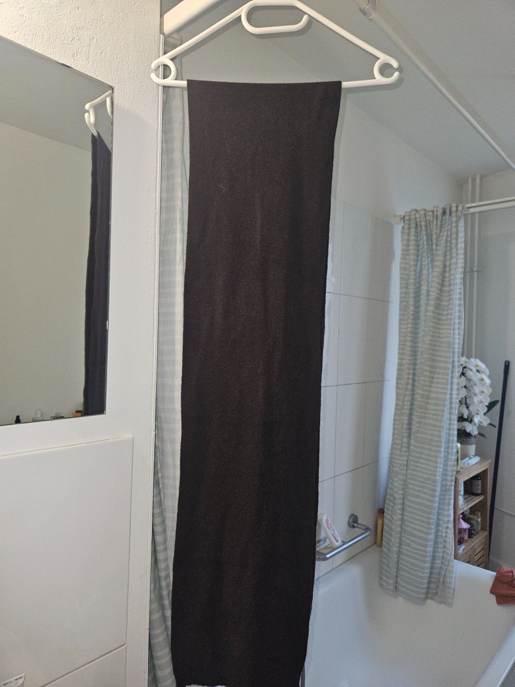 Benetton Foulards & écharpes: Benetton Schal dunkelbraun – D'occasion à Luzern par Lucan_Valerius
