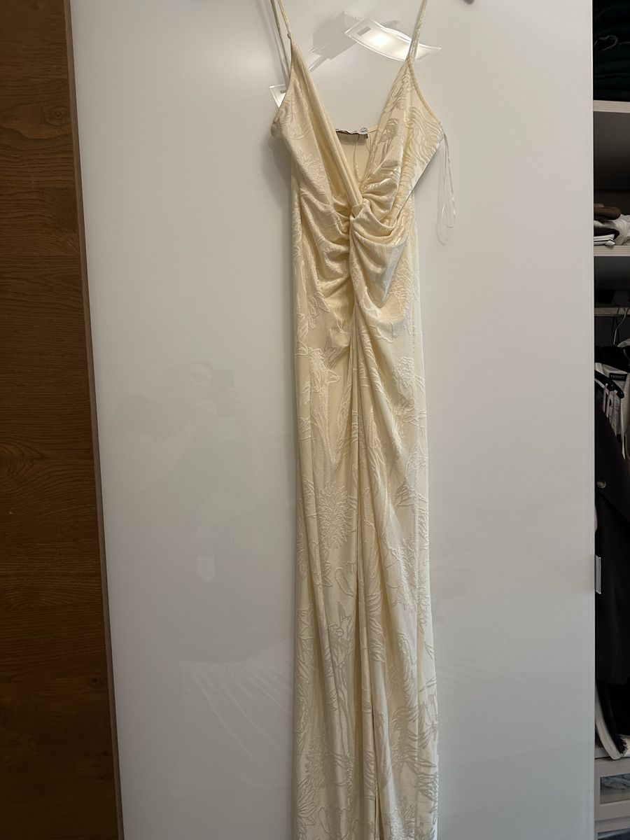Kleider: Mango – Neu (gemäss Beschreibung) aus Basel von BSLina 1