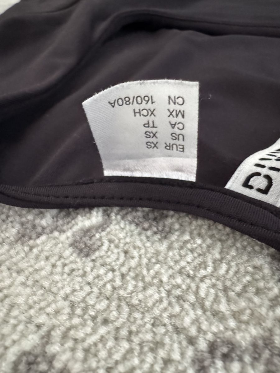 H&M Top: Oberteil Langarm – Usato da Schaan venduto da kri_tsw8 1