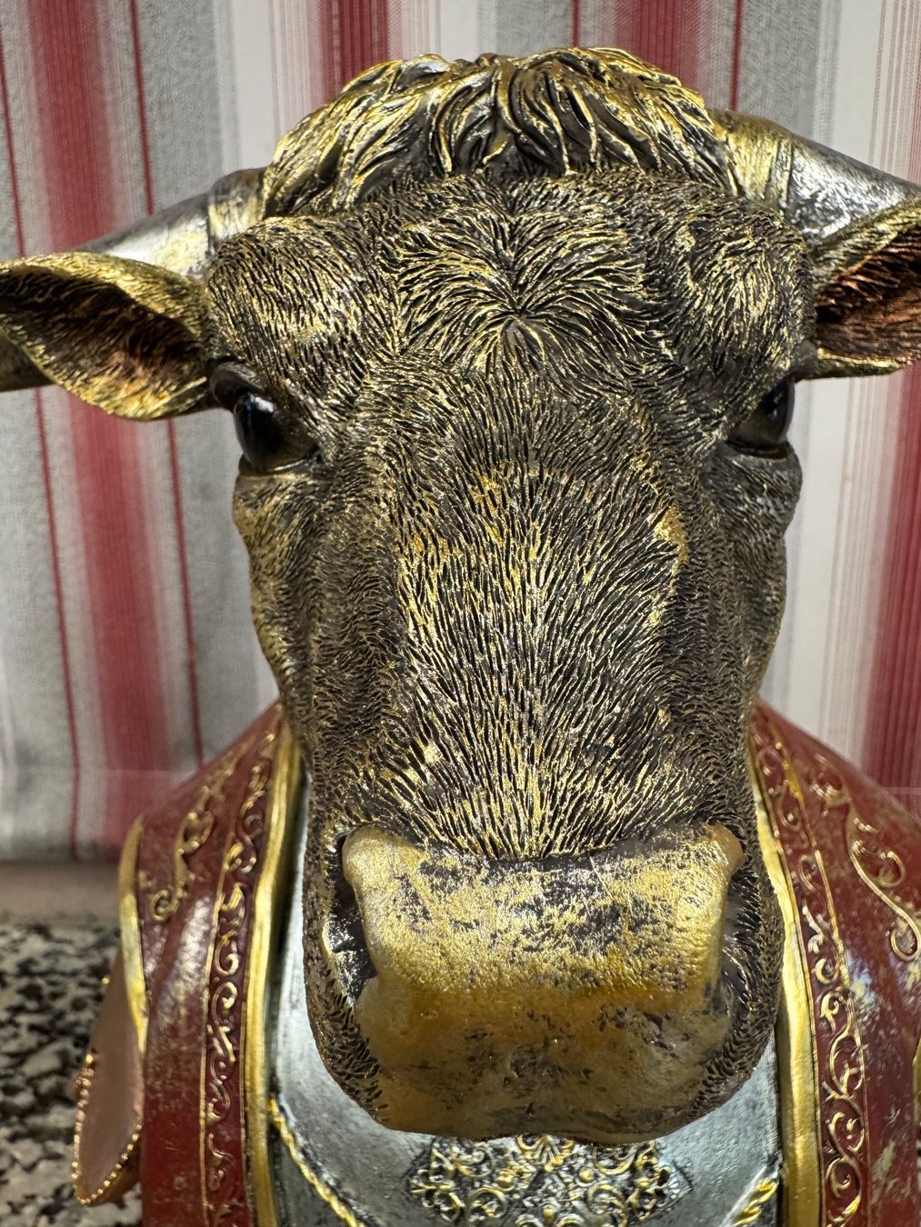 Toutes les décorations: Schöne Stierkopf-Figur – D'occasion à Winterthur par sportdisco2 4